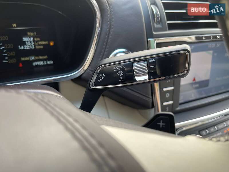 Седан Lincoln Continental 2018 в Києві