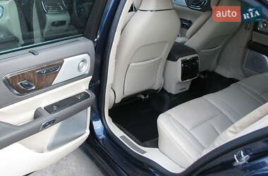Седан Lincoln Continental 2016 в 