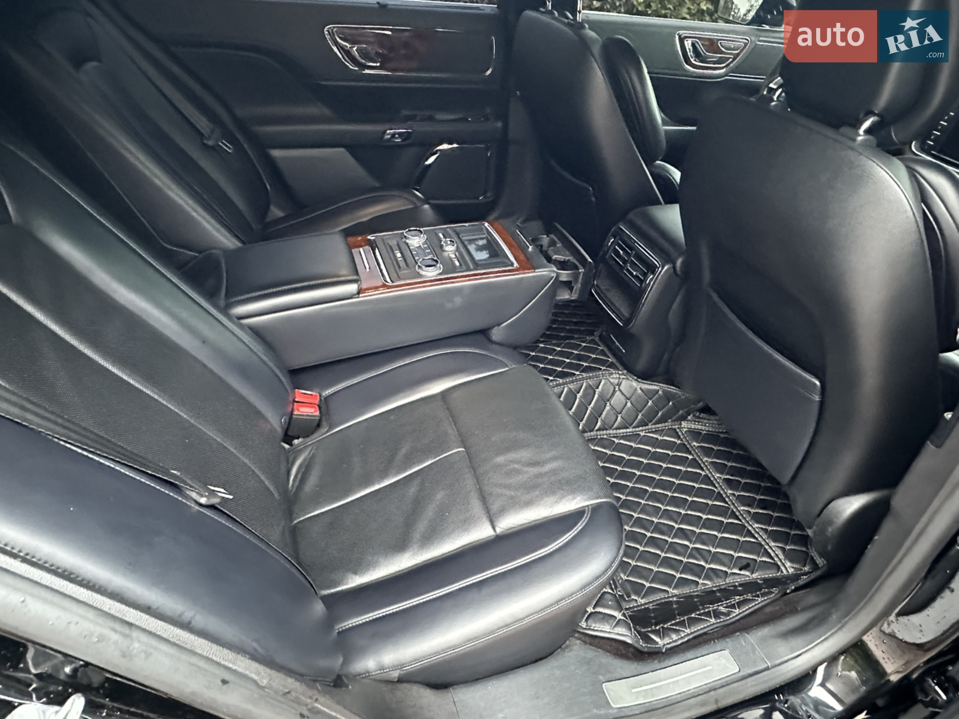 2016 Lincoln Continental - мініатюра 29