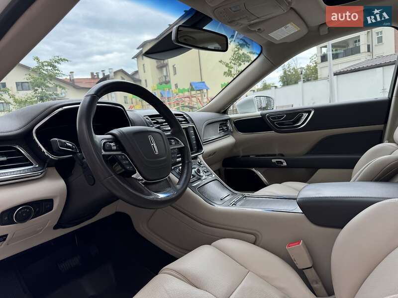 Седан Lincoln Continental 2017 в Виннице фото 10 Седан Lincoln Continental 2017 в Виннице