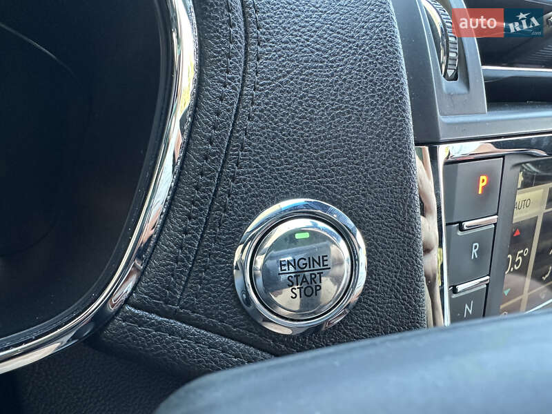 Седан Lincoln Continental 2017 в Києві фото 47 Седан Lincoln Continental 2017 в Києві