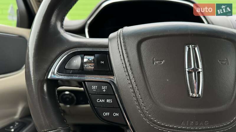 Седан Lincoln Continental 2016 в Києві фото 31 Седан Lincoln Continental 2016 в Києві