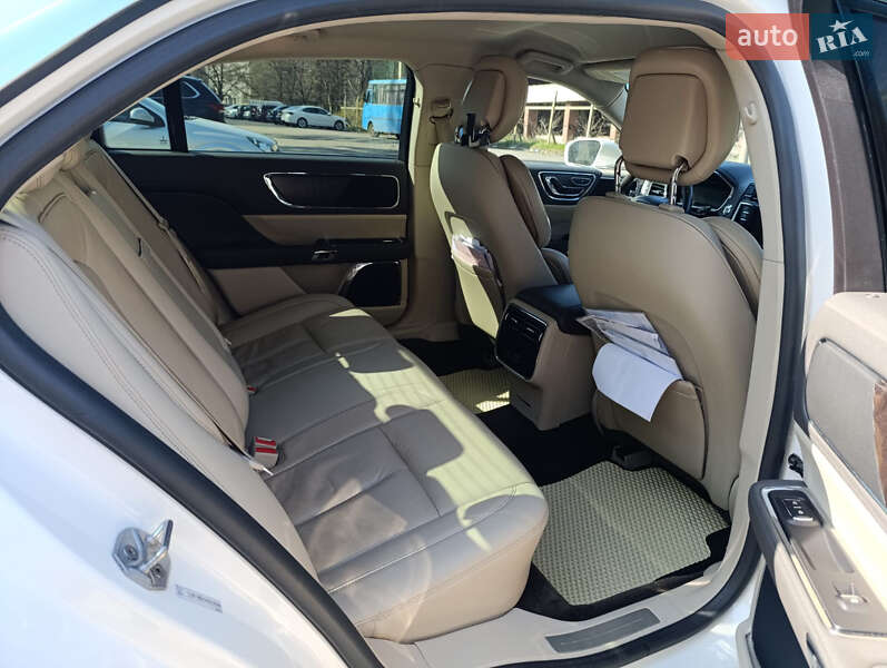 Седан Lincoln Continental 2016 в Днепре