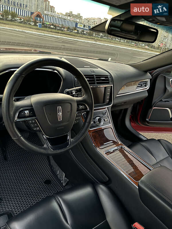 Седан Lincoln Continental 2020 в Києві