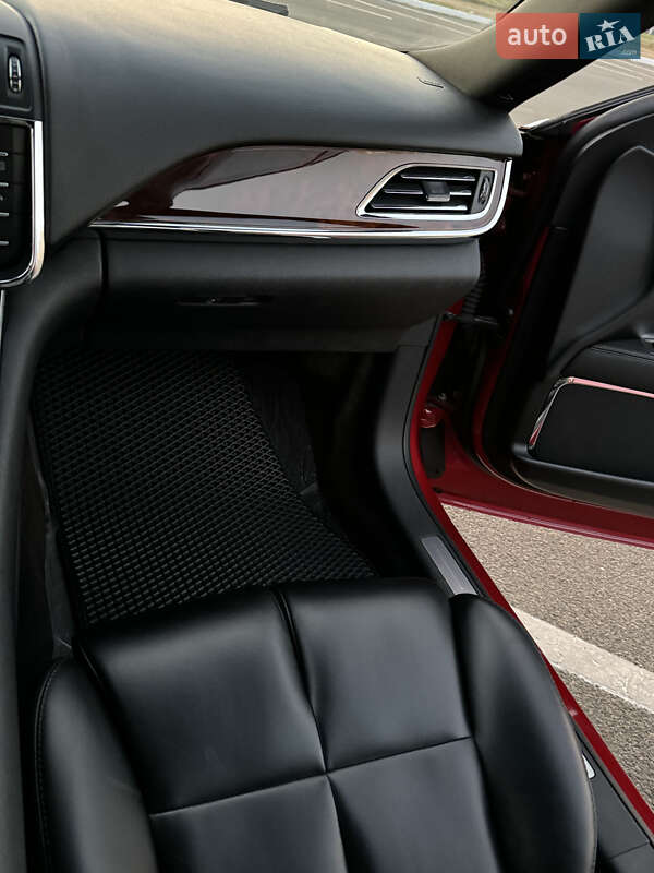 Седан Lincoln Continental 2020 в Києві