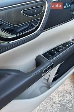 Седан Lincoln Continental 2018 в Дніпрі