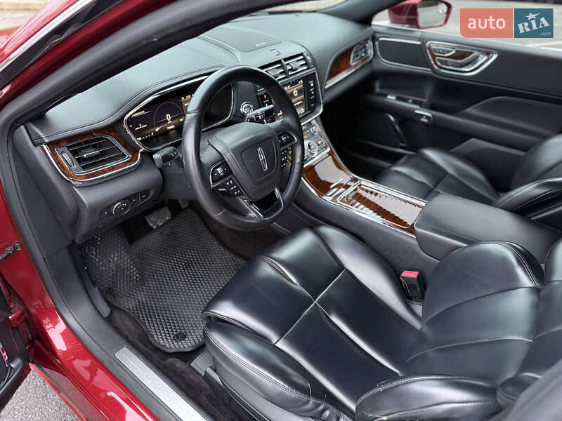 Седан Lincoln Continental 2017 в Киеве