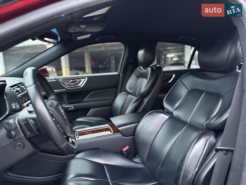 Седан Lincoln Continental 2017 в Киеве