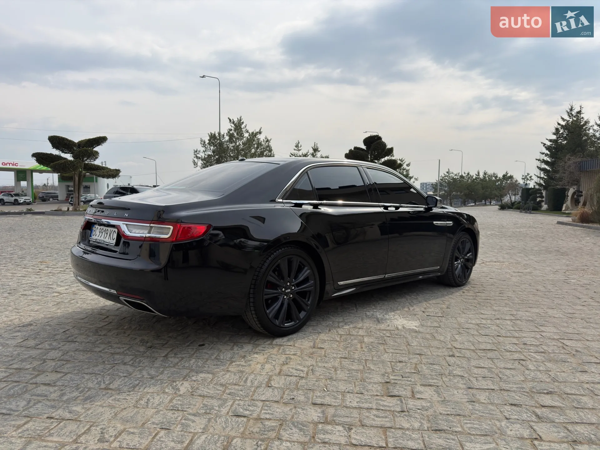 2016 Lincoln Continental - мініатюра 3