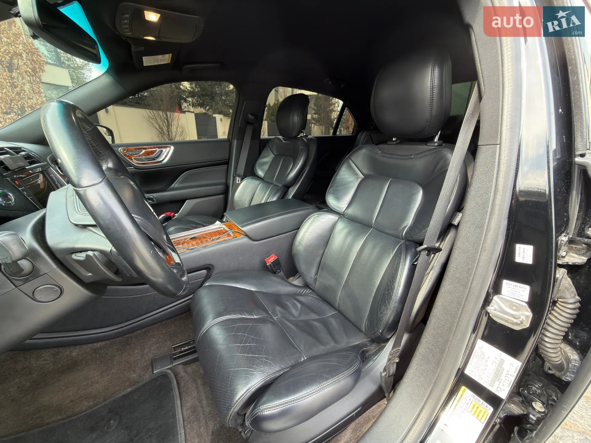 2016 Lincoln Continental - мініатюра 10