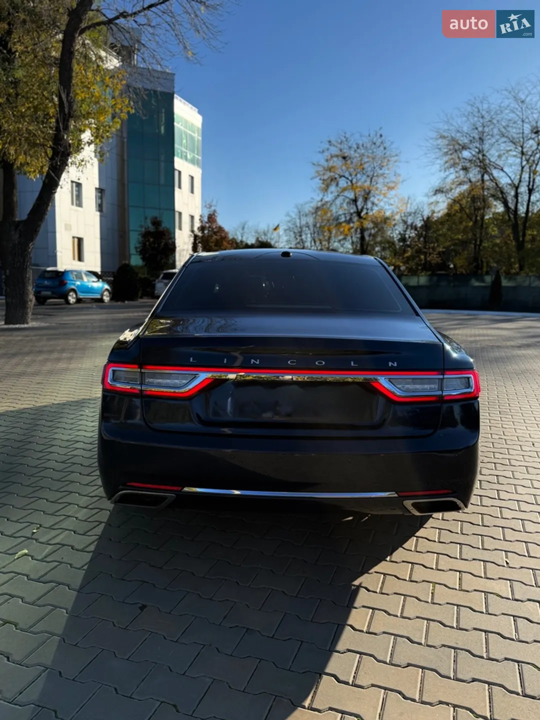 2017 Lincoln Continental - мініатюра 6