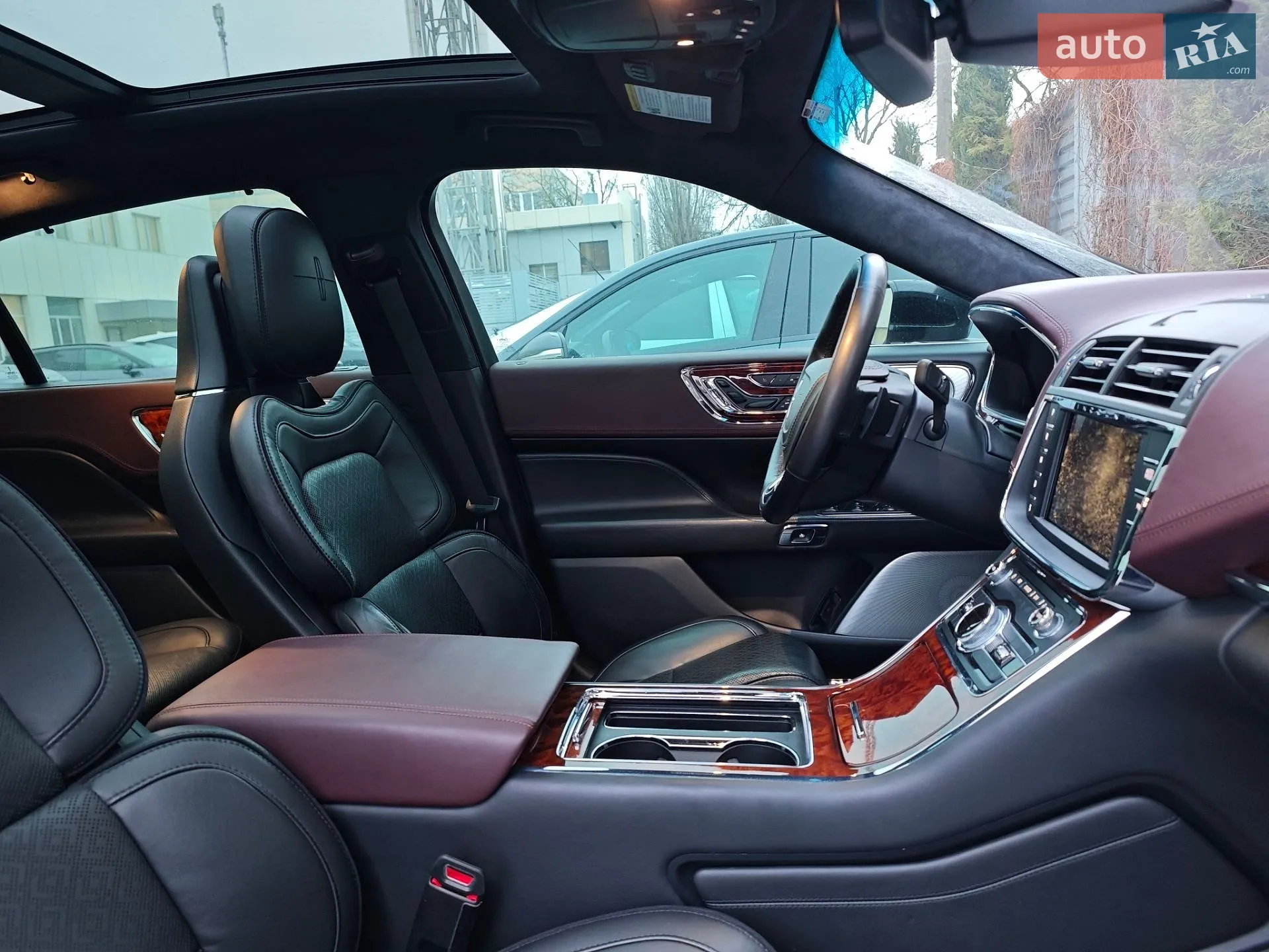 2019 Lincoln Continental - мініатюра 6