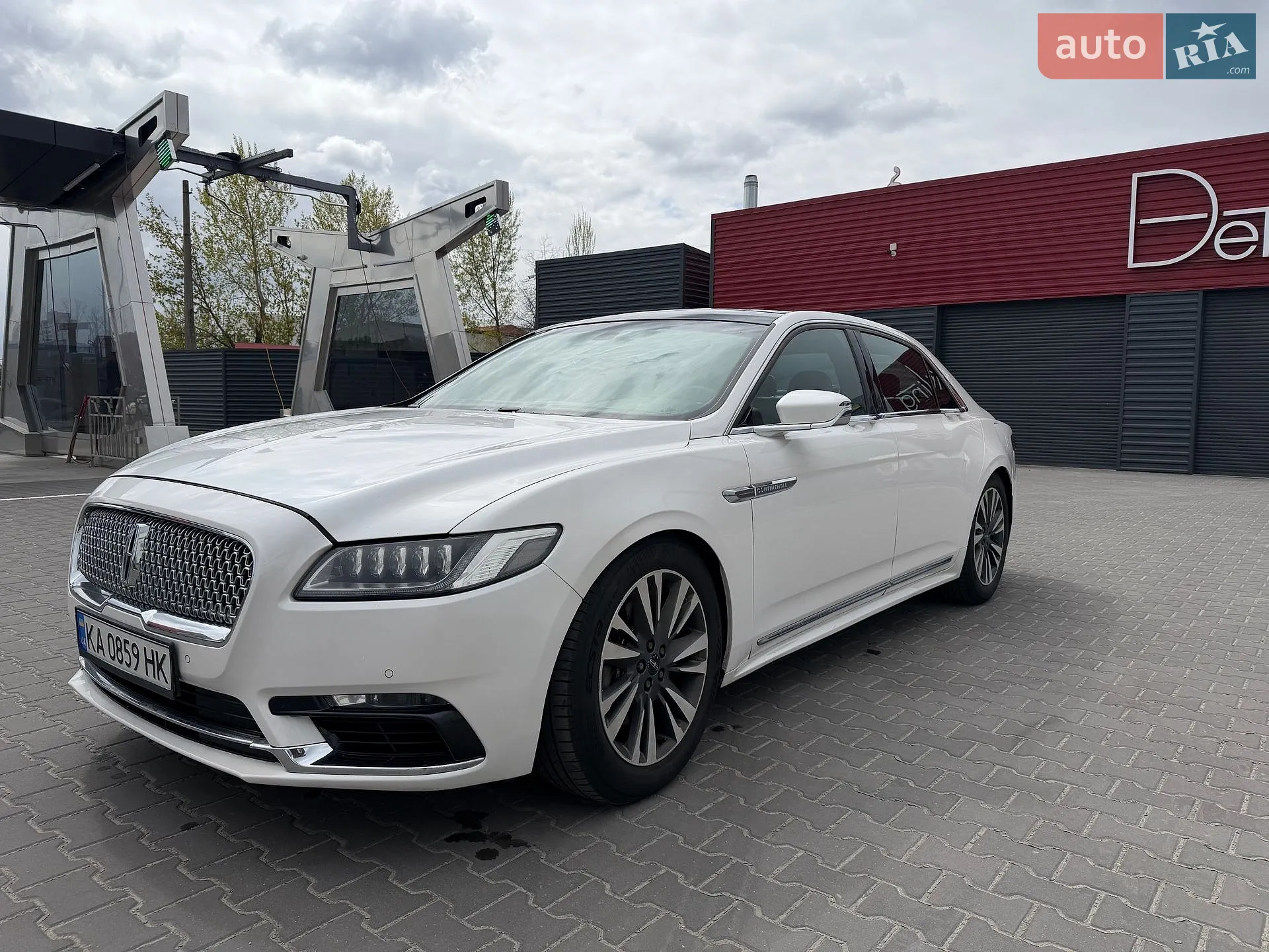2018 Lincoln Continental - мініатюра 4