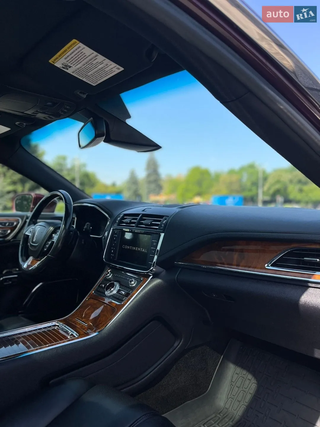 2017 Lincoln Continental - мініатюра 19
