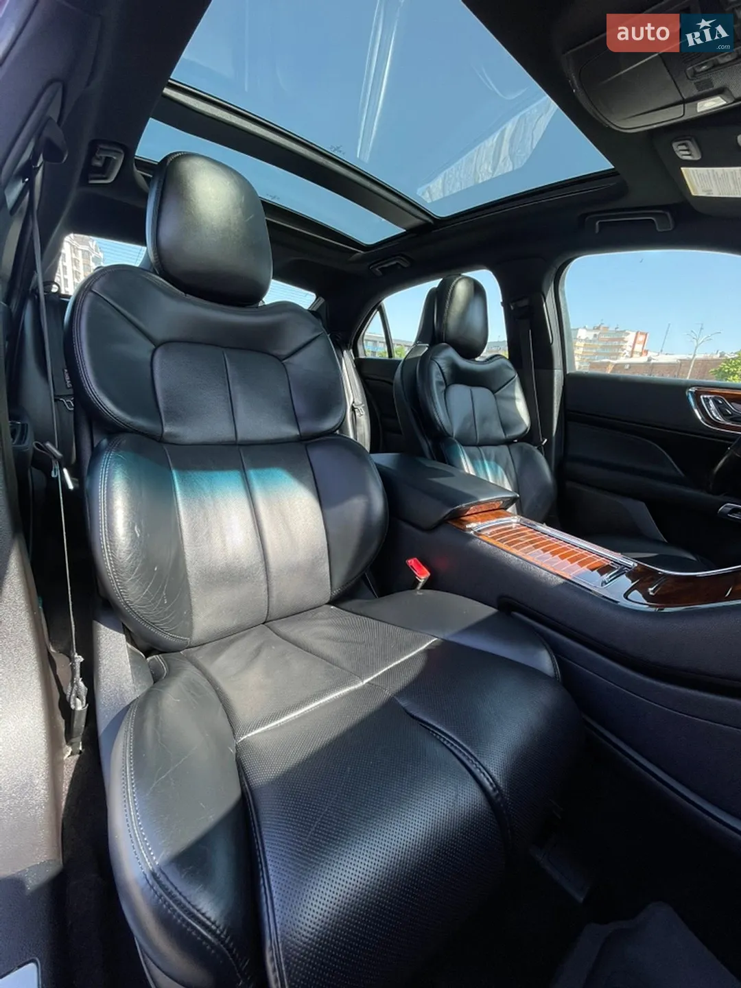 2017 Lincoln Continental - мініатюра 20