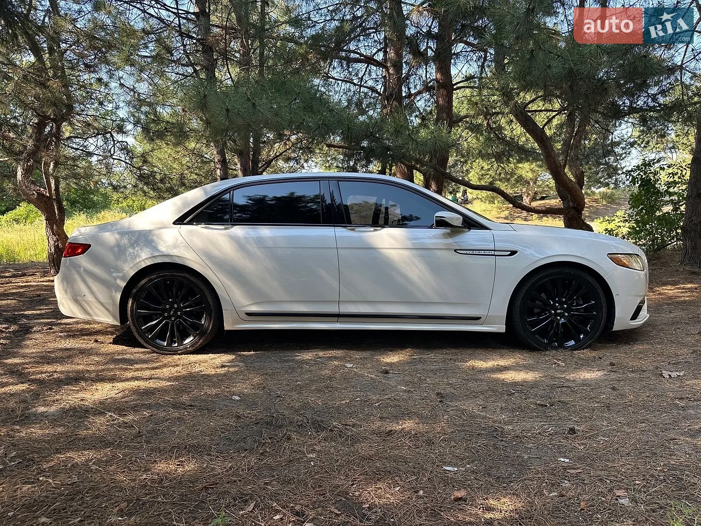 2019 Lincoln Continental - мініатюра 8