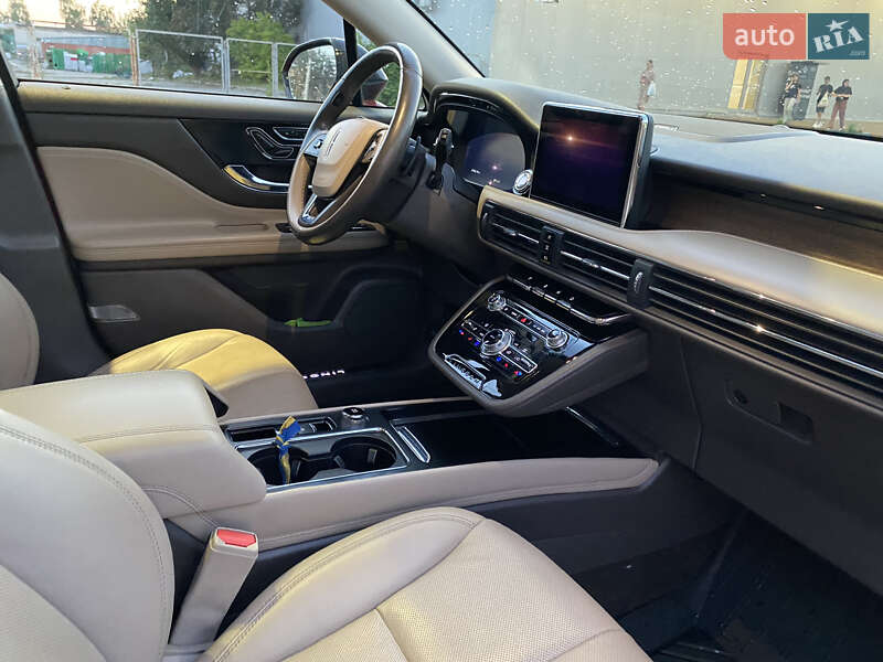 Внедорожник / Кроссовер Lincoln Corsair 2019 в Киеве фото 8 Внедорожник / Кроссовер Lincoln Corsair 2019 в Киеве