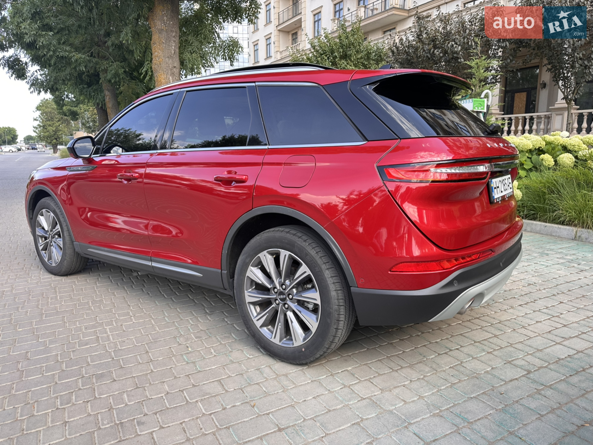 2022 Lincoln Corsair - мініатюра 11