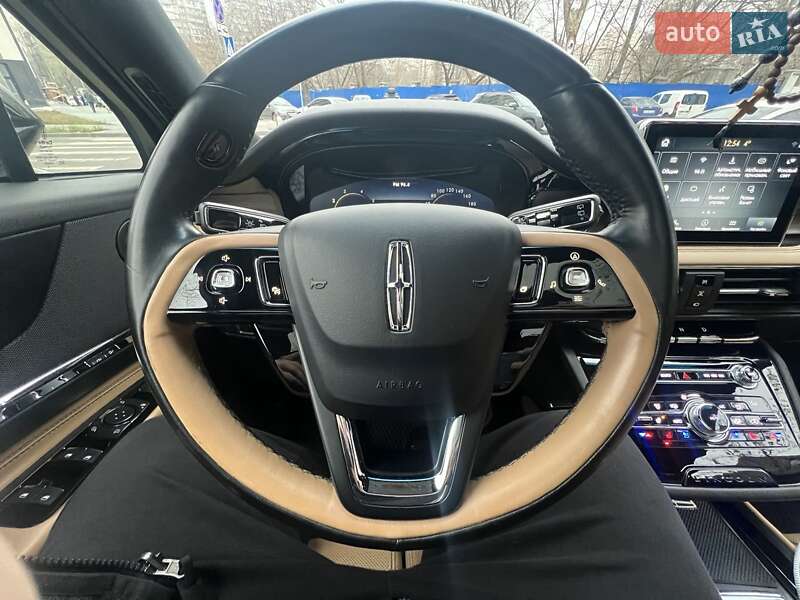 Внедорожник / Кроссовер Lincoln Corsair 2019 в Киеве фото 15 Внедорожник / Кроссовер Lincoln Corsair 2019 в Киеве