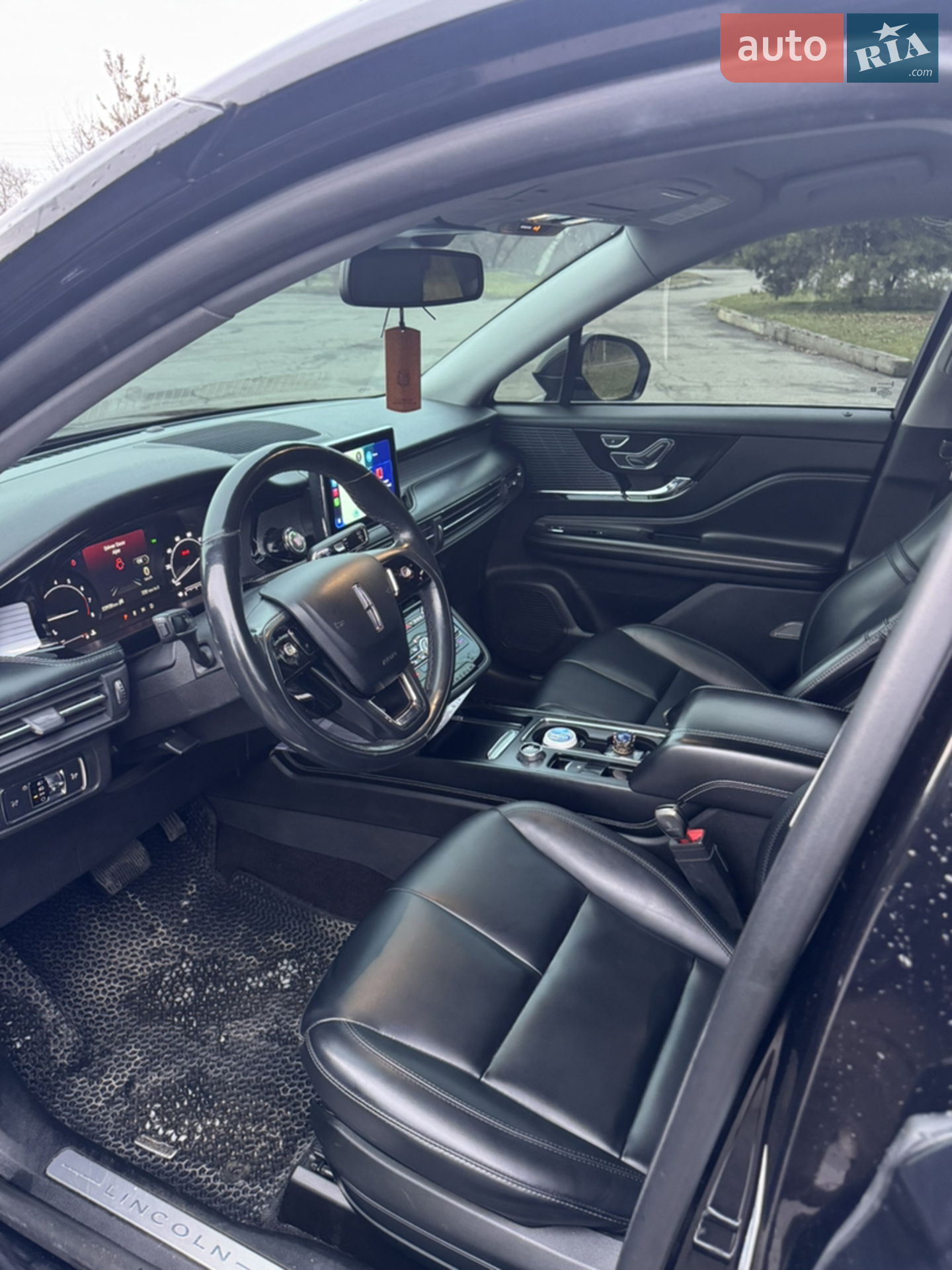 2020 Lincoln Corsair - мініатюра 20