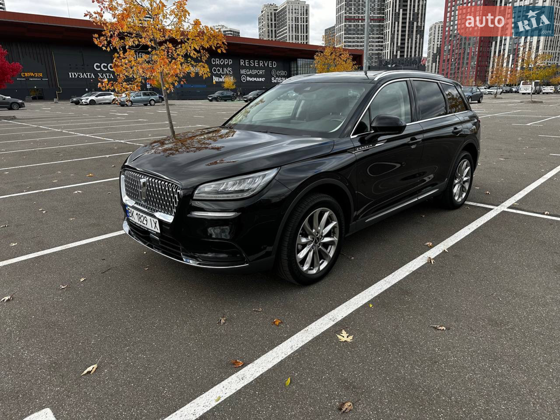 2022 Lincoln Corsair - мініатюра 4