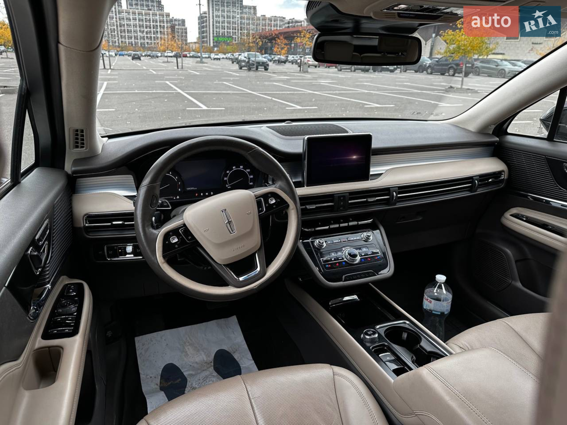 2022 Lincoln Corsair - мініатюра 30