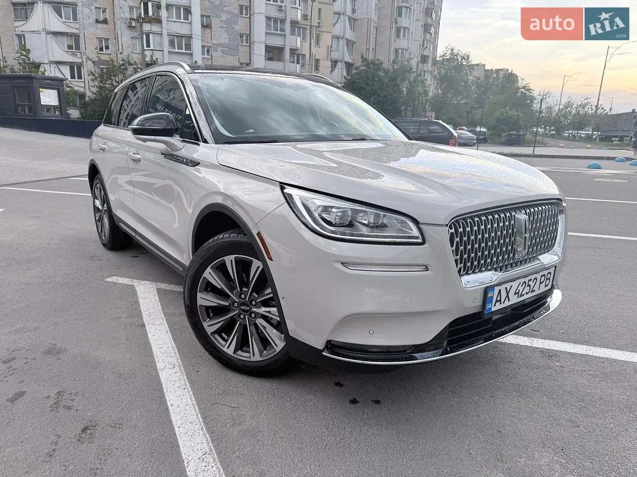 2022 Lincoln Corsair - мініатюра 25