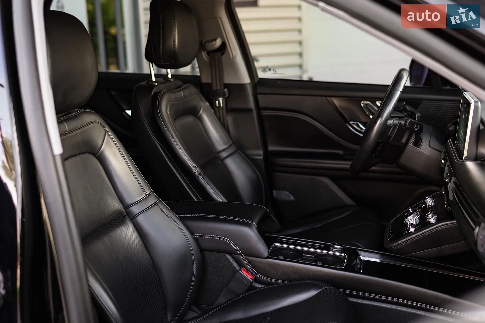 2020 Lincoln Corsair - мініатюра 10