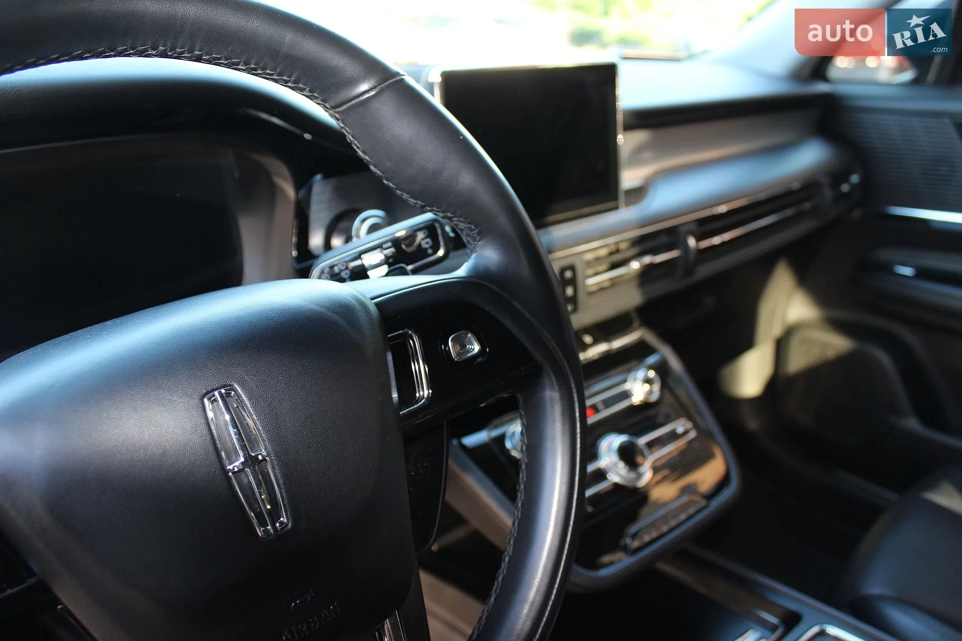 2019 Lincoln Corsair - мініатюра 12