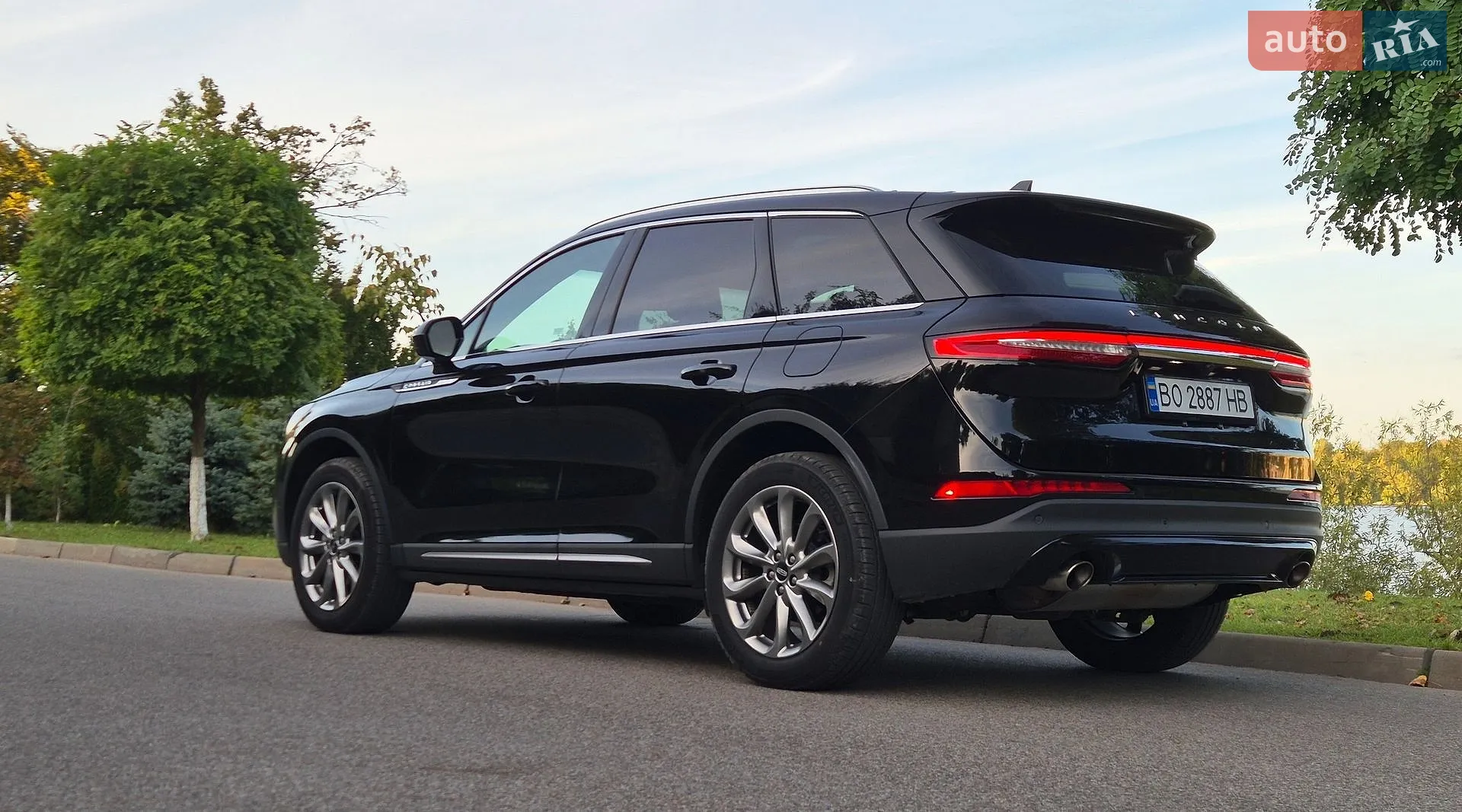 2022 Lincoln Corsair - мініатюра 10