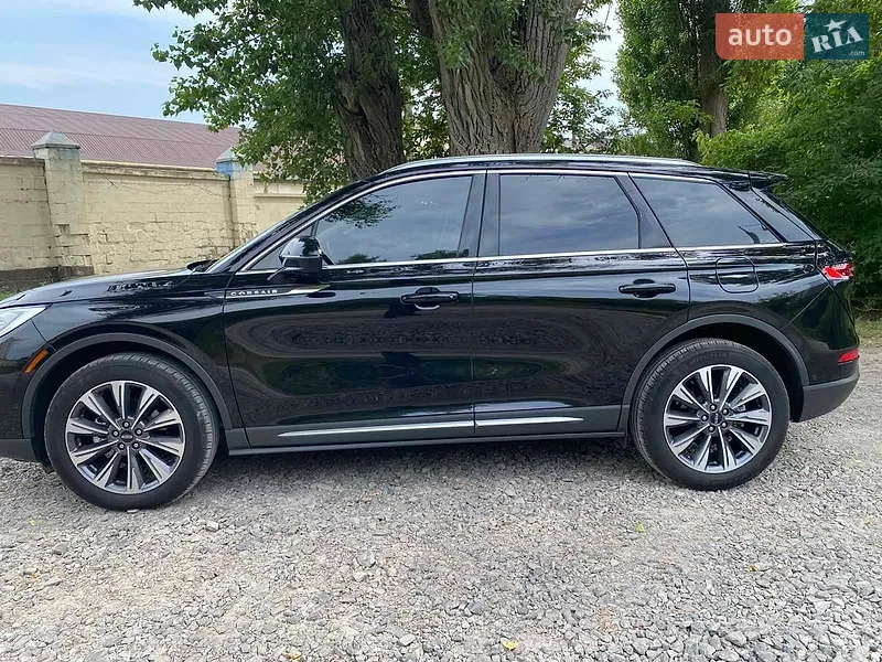 Lincoln Corsair 2022 VIN 5LMCJ2C95NUL35375 фото оголошення 5 з 69