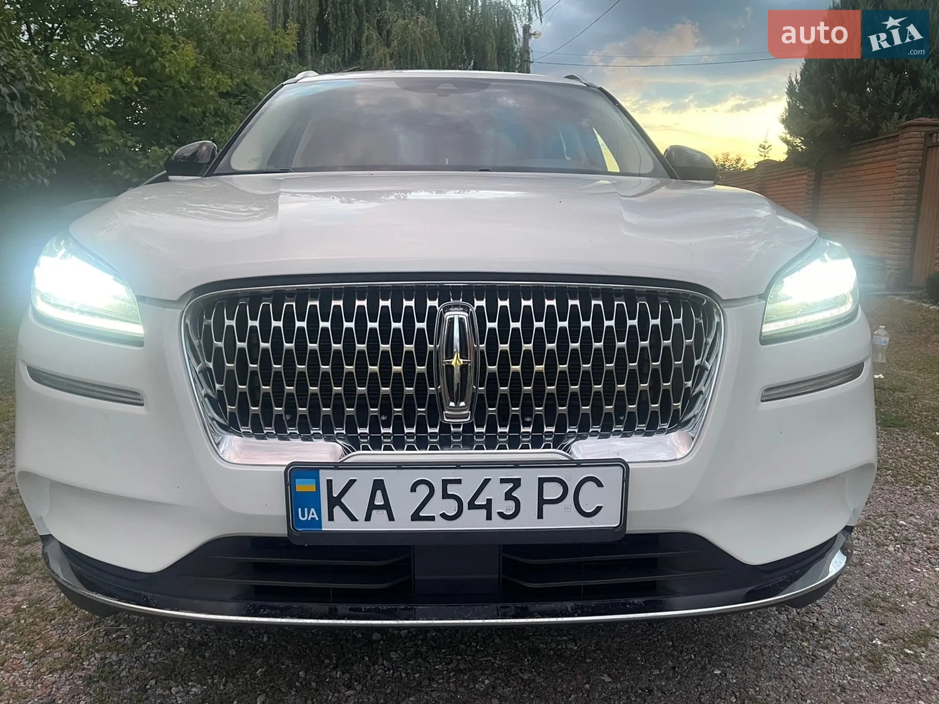 2022 Lincoln Corsair - мініатюра 10