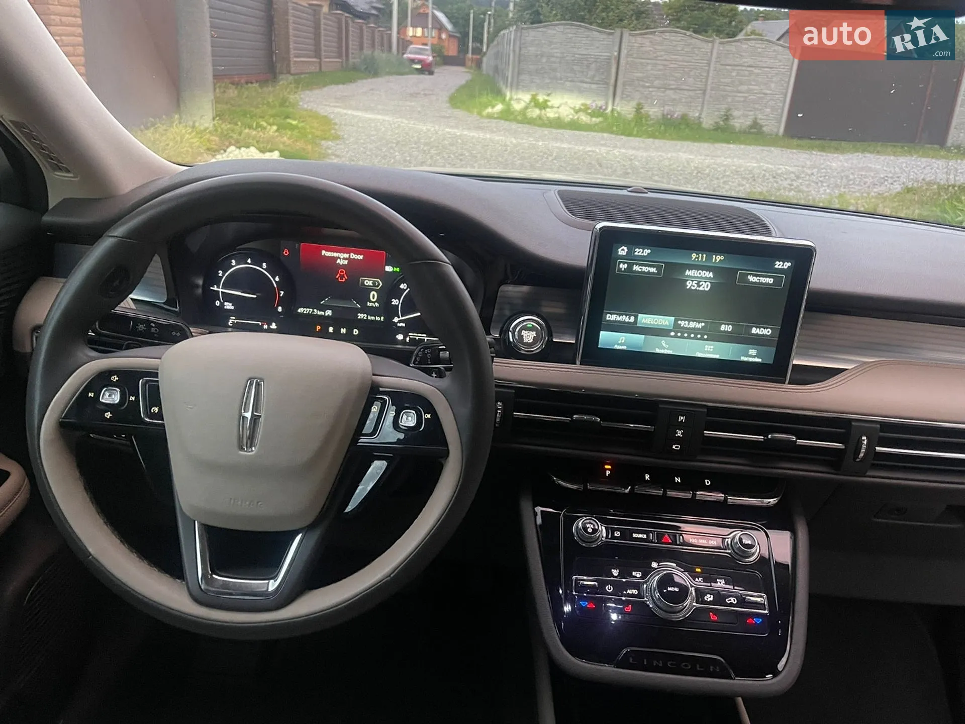 2022 Lincoln Corsair - мініатюра 14