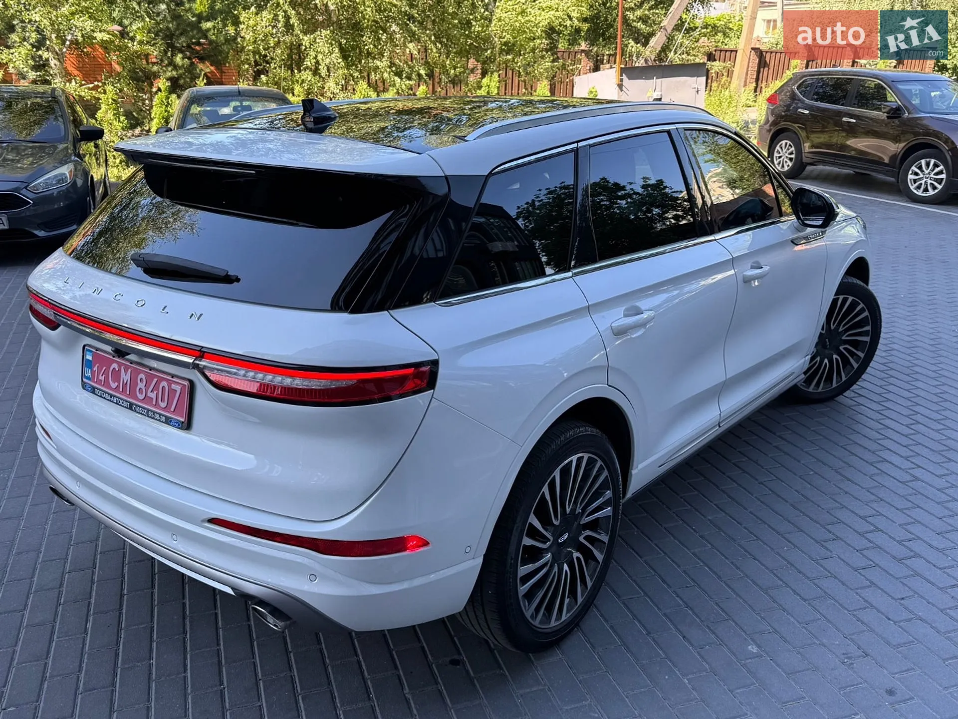 2021 Lincoln Corsair - мініатюра 12