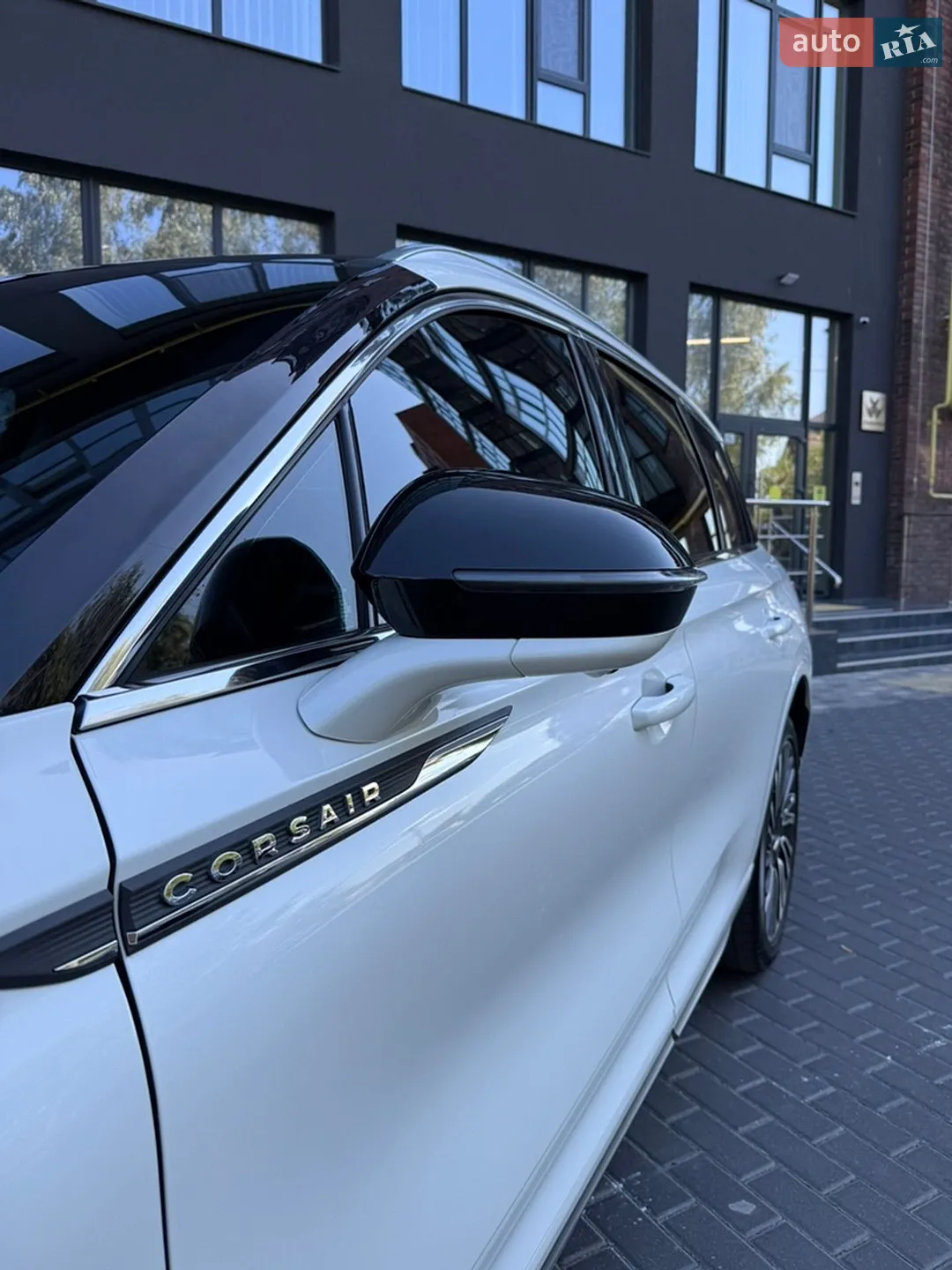 2021 Lincoln Corsair - мініатюра 20