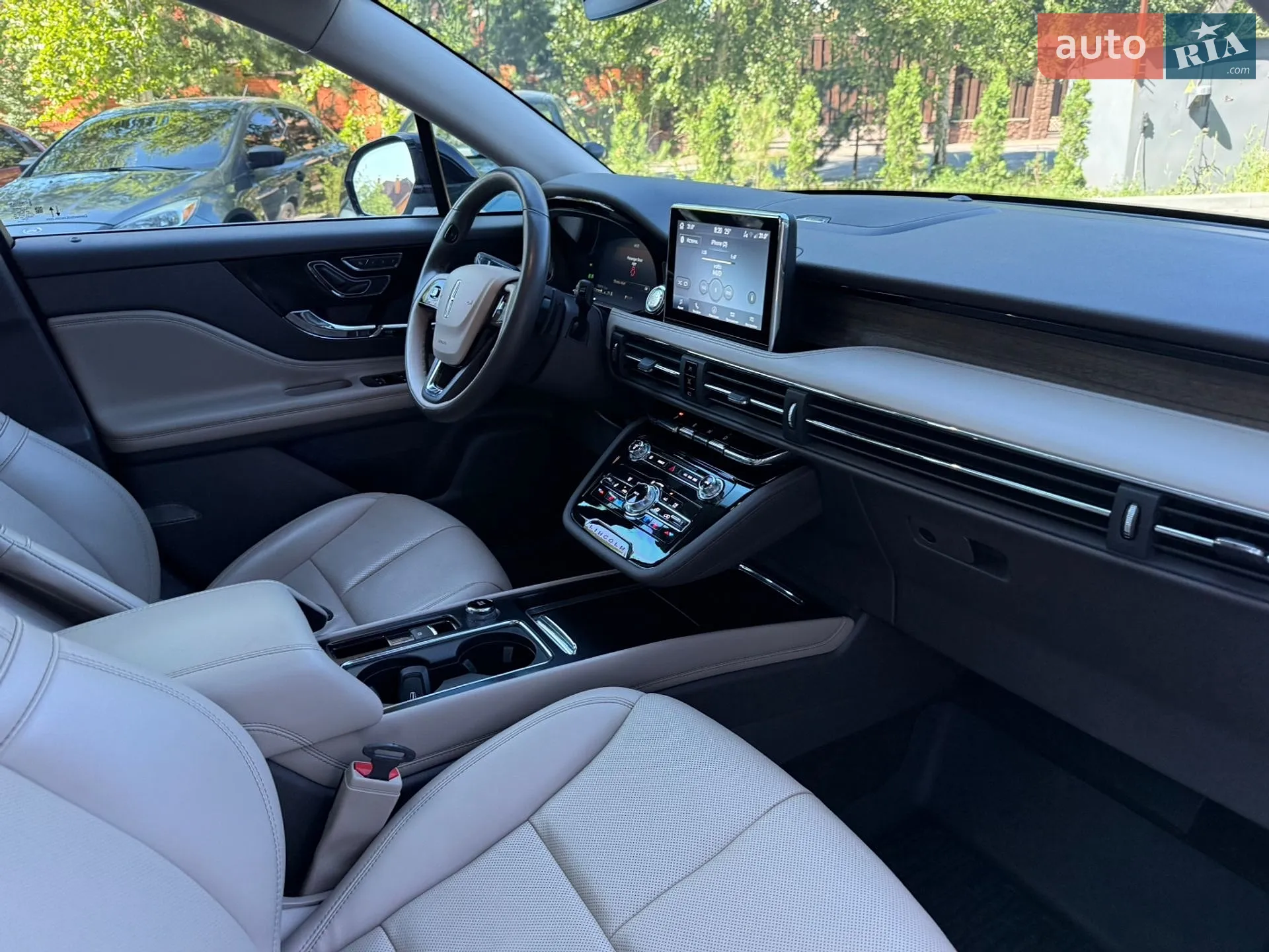 2021 Lincoln Corsair - мініатюра 31