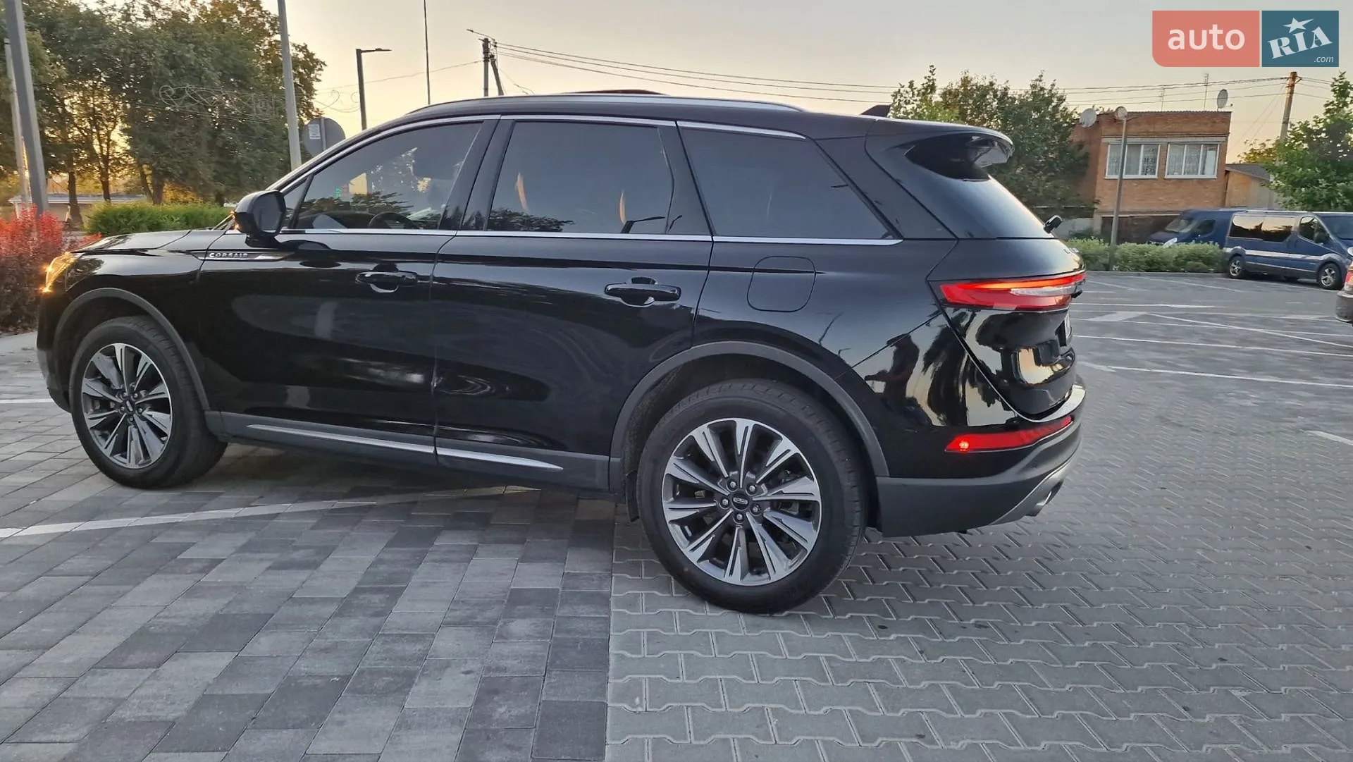 2022 Lincoln Corsair - мініатюра 10