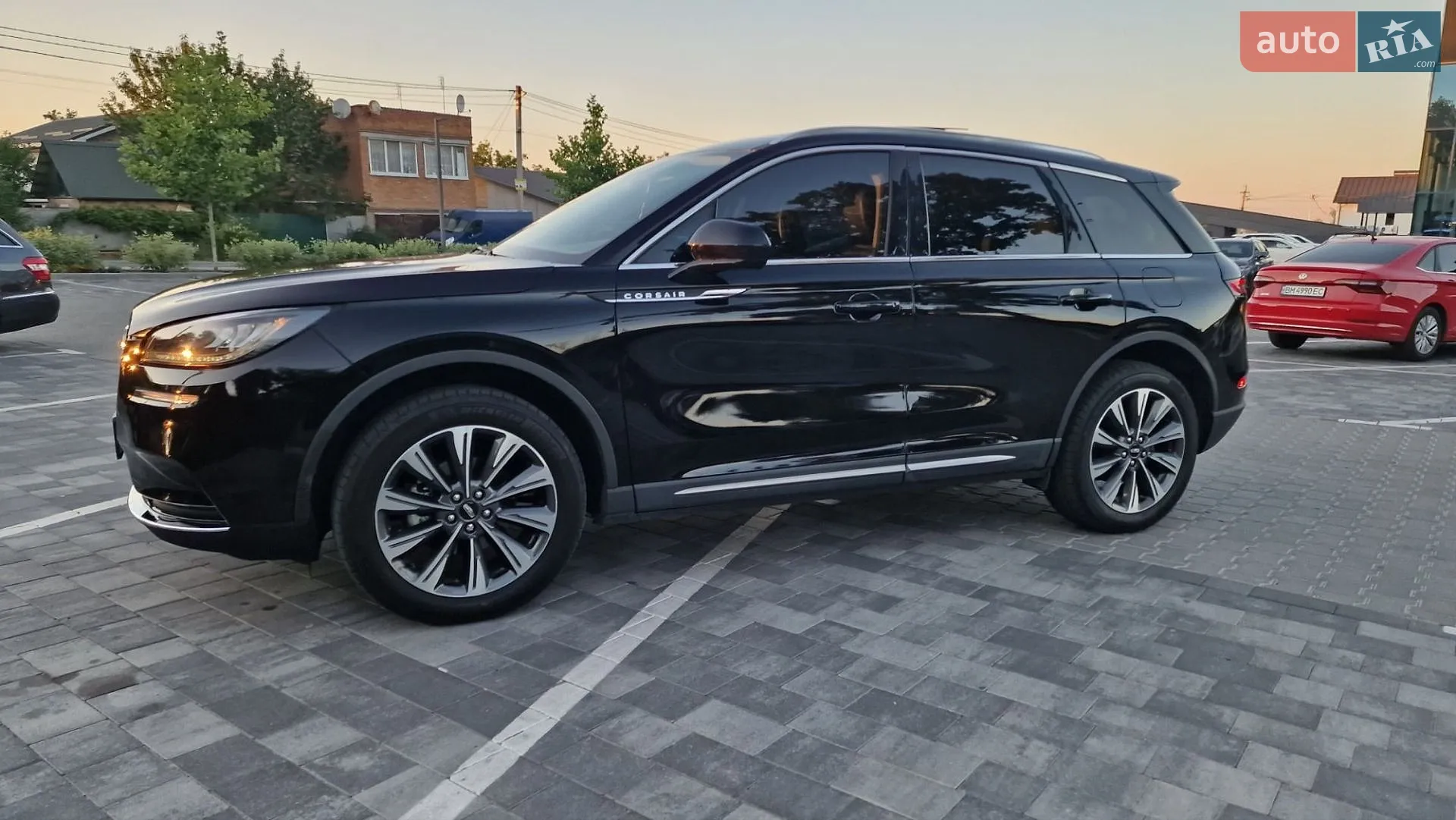 2022 Lincoln Corsair - мініатюра 8