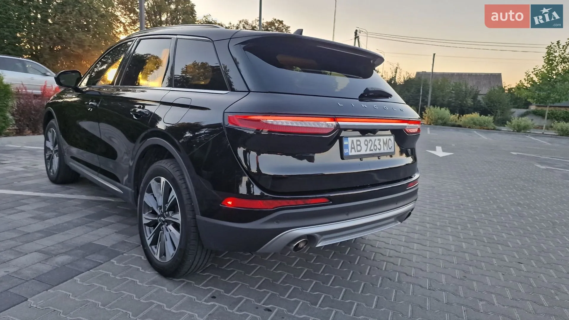 2022 Lincoln Corsair - мініатюра 12