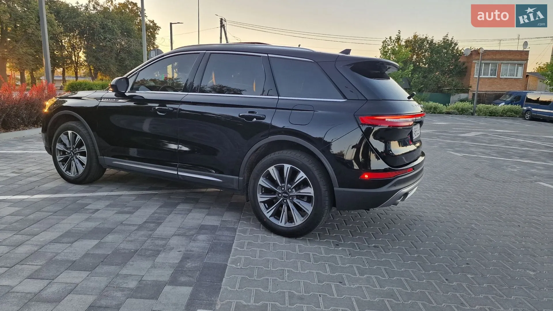 2022 Lincoln Corsair - мініатюра 11