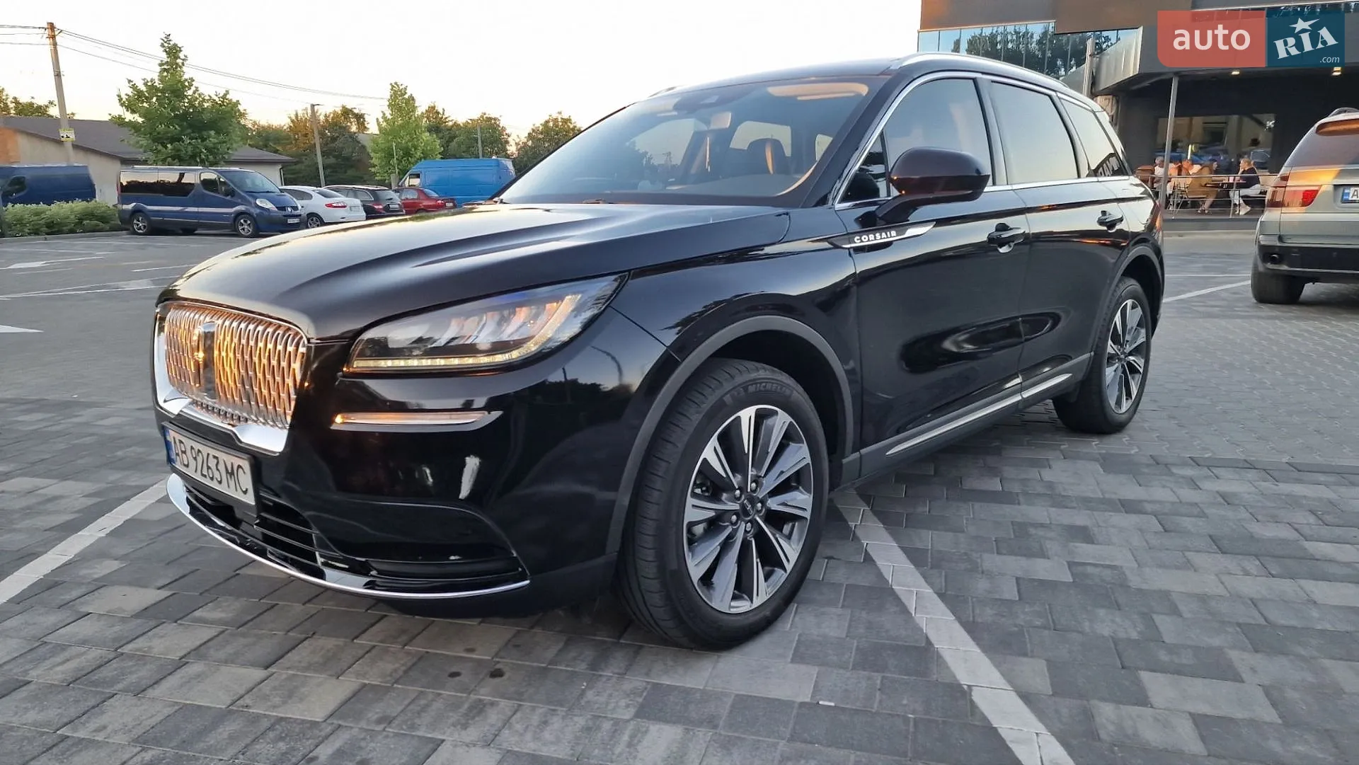 2022 Lincoln Corsair - мініатюра 6