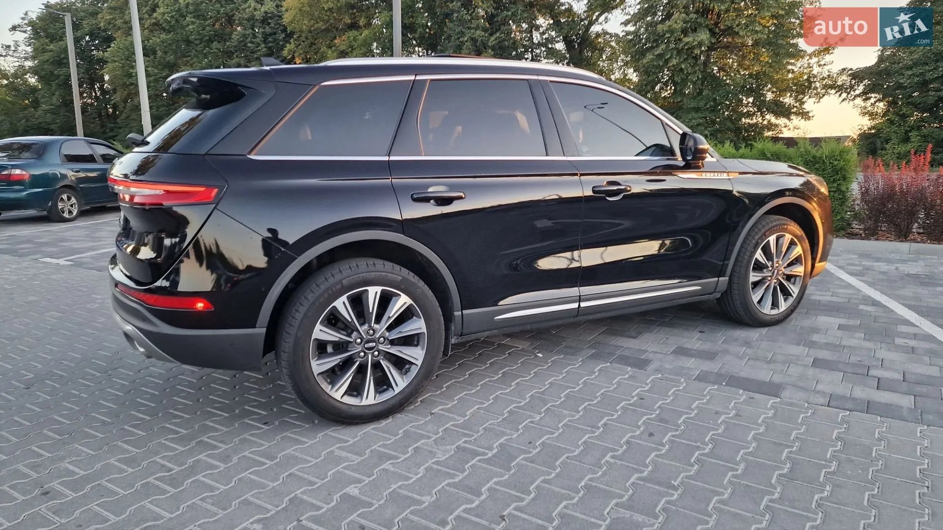 2022 Lincoln Corsair - мініатюра 19