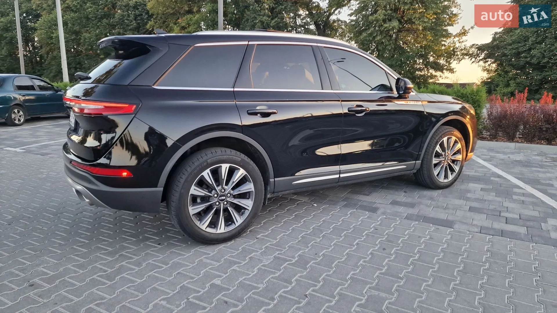 2022 Lincoln Corsair - мініатюра 20