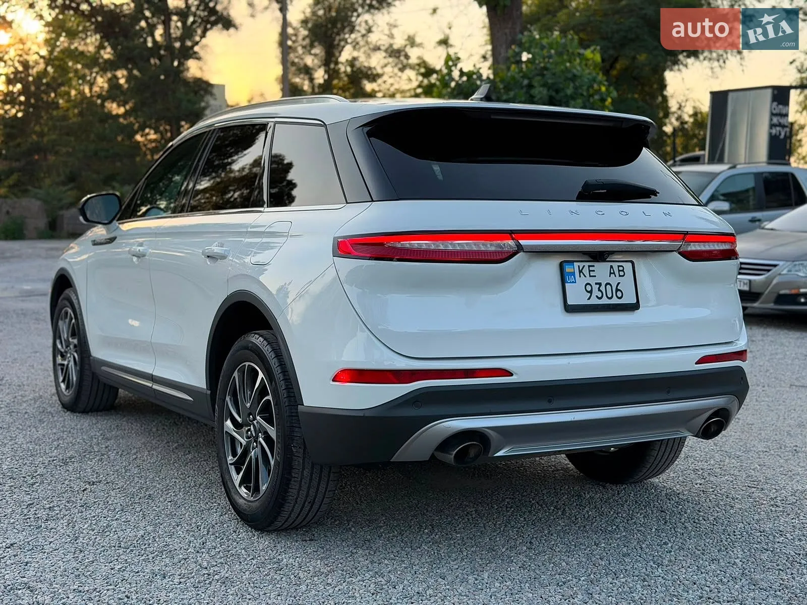2020 Lincoln Corsair - мініатюра 9