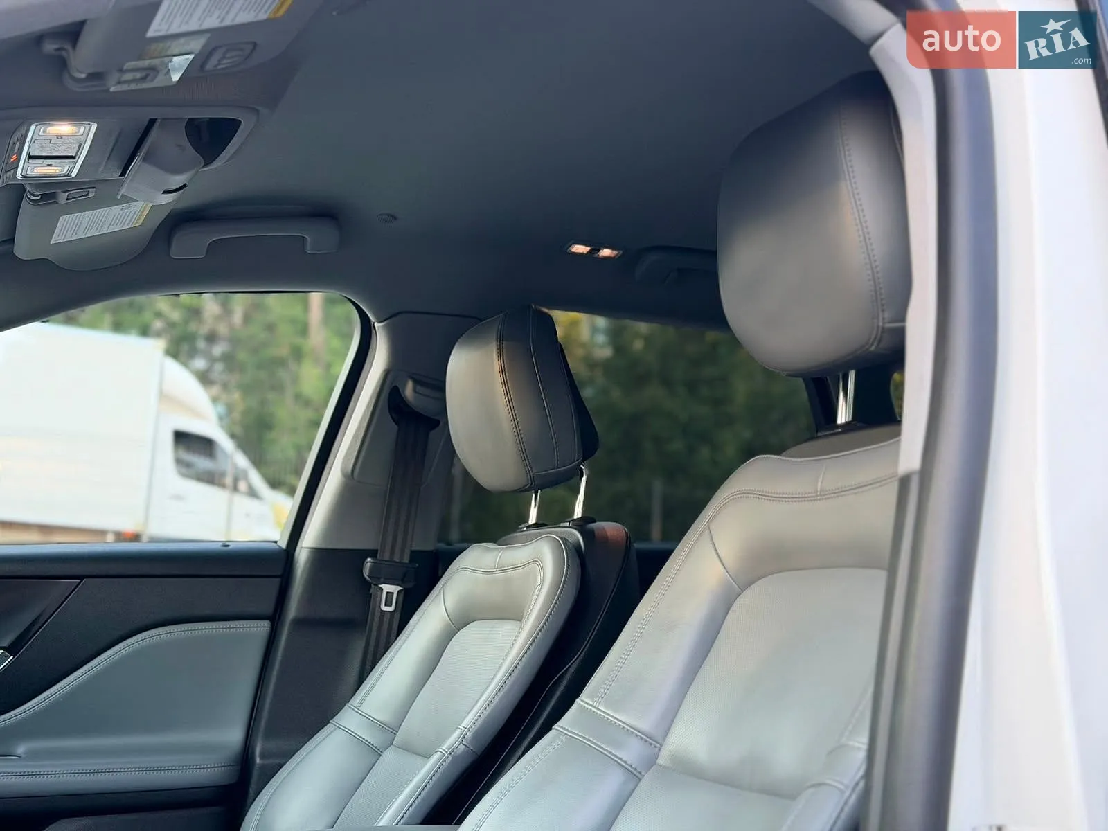 2020 Lincoln Corsair - мініатюра 20