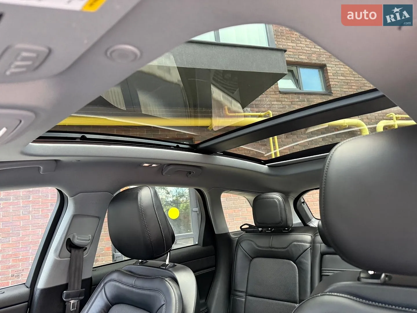 2020 Lincoln Corsair - мініатюра 49