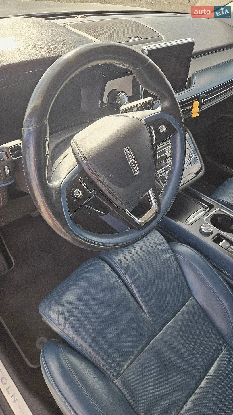 2019 Lincoln Corsair - мініатюра 22