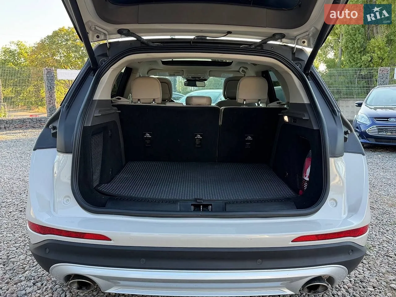 2020 Lincoln Corsair - мініатюра 33
