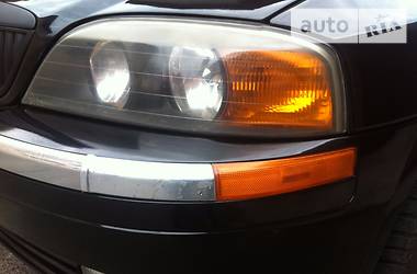 Седан Lincoln LS 2000 в 