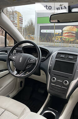 Внедорожник / Кроссовер Lincoln MKC 2016 в 